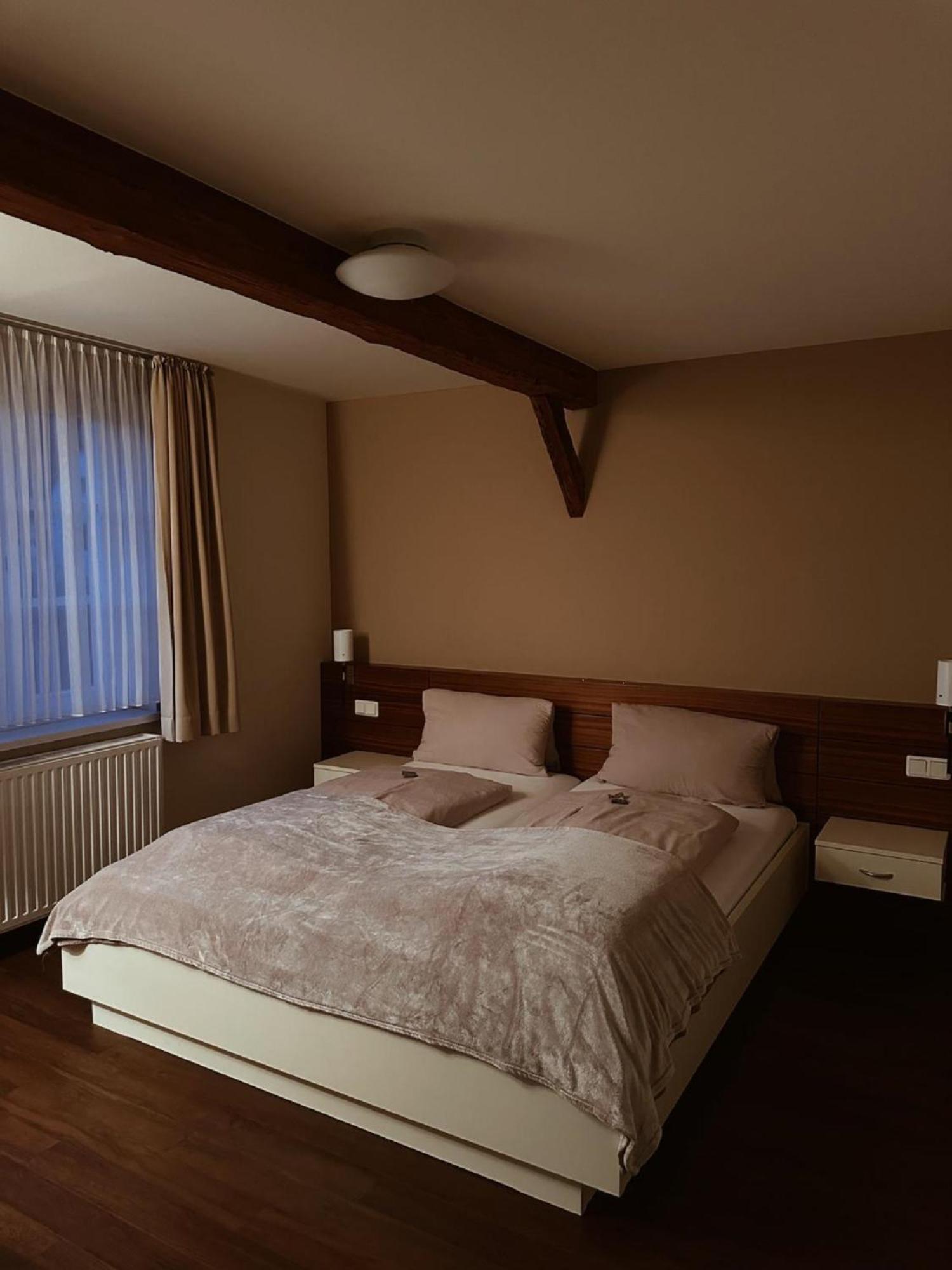 Hotel Gasthaus Lindenhof Much Esterno foto