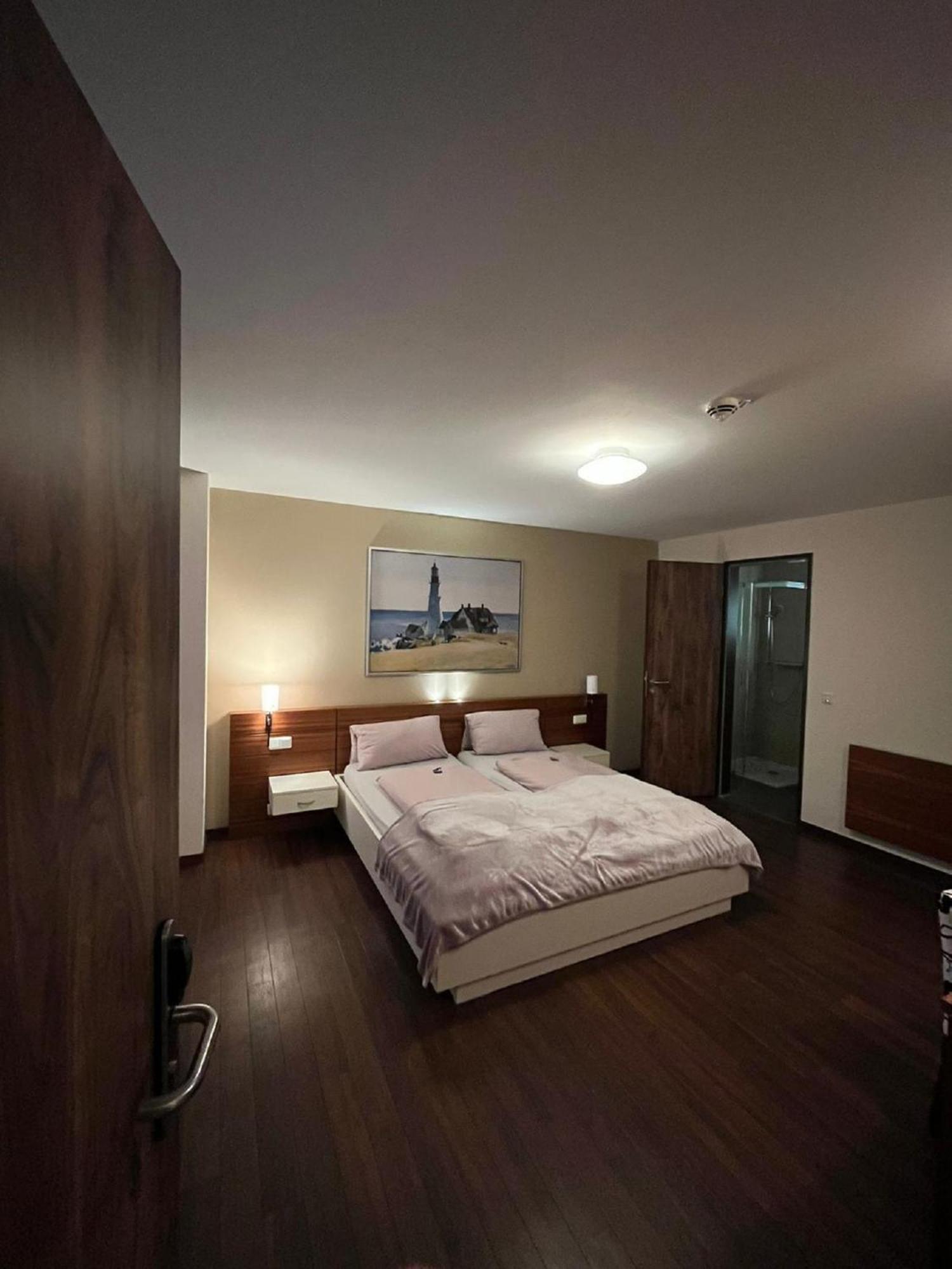 Hotel Gasthaus Lindenhof Much Esterno foto