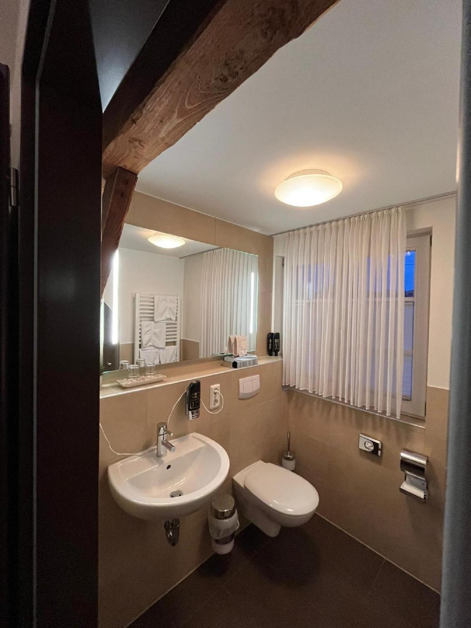 Hotel Gasthaus Lindenhof Much Esterno foto