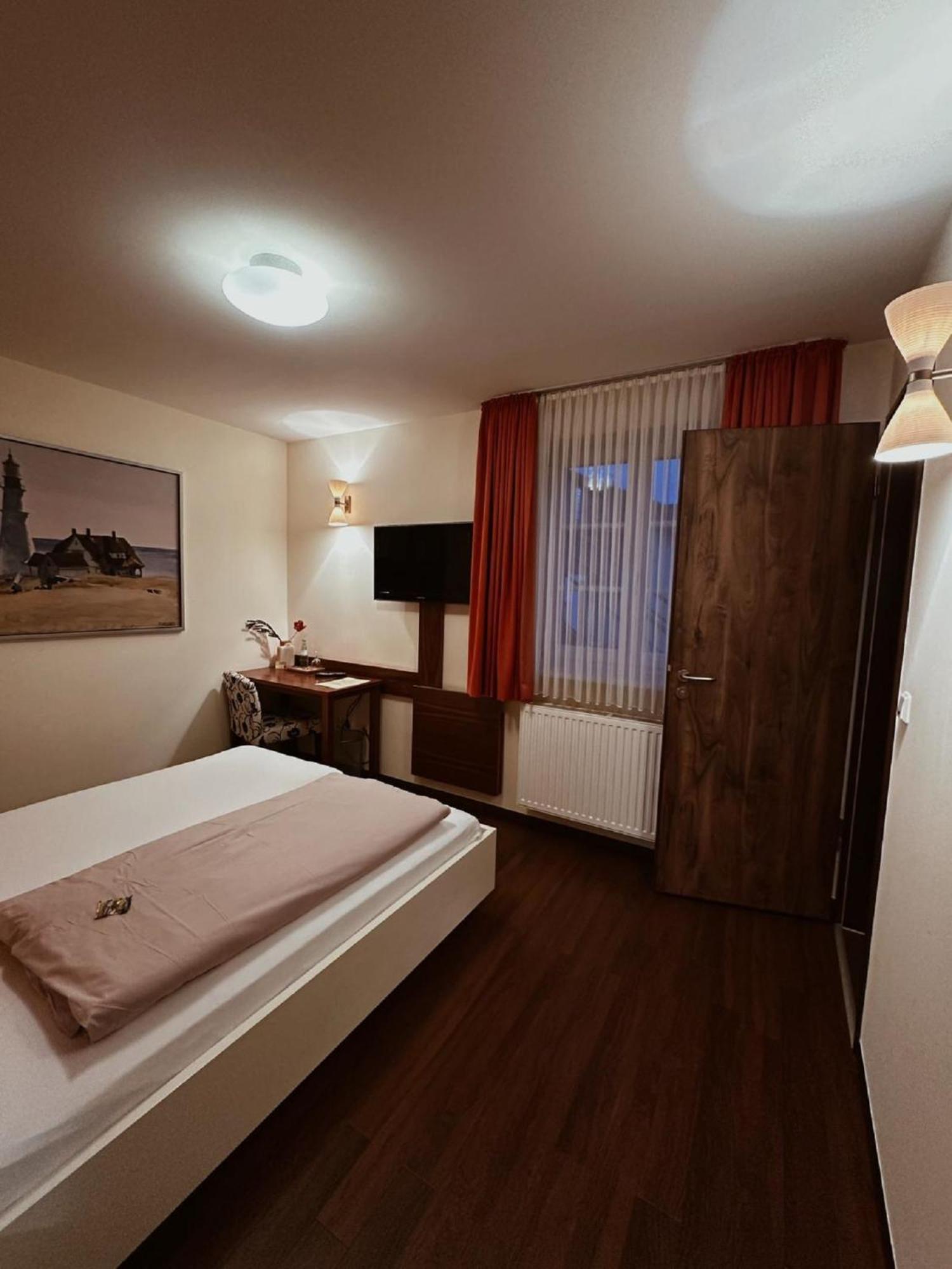 Hotel Gasthaus Lindenhof Much Esterno foto