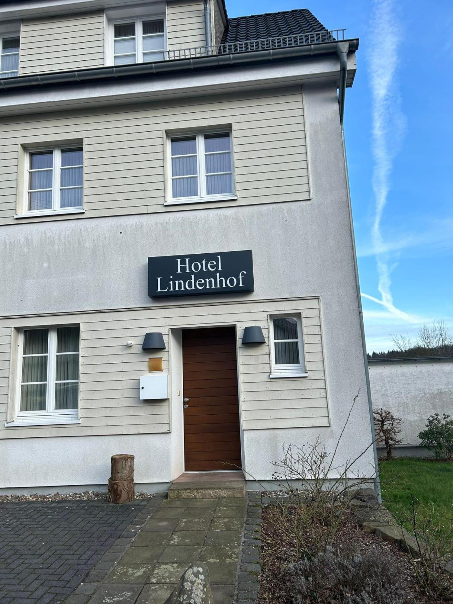 Hotel Gasthaus Lindenhof Much Esterno foto